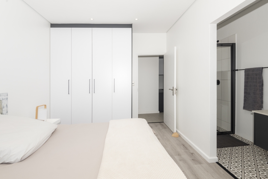 5 Bedroom Property for Sale in Myburgh Park Western Cape